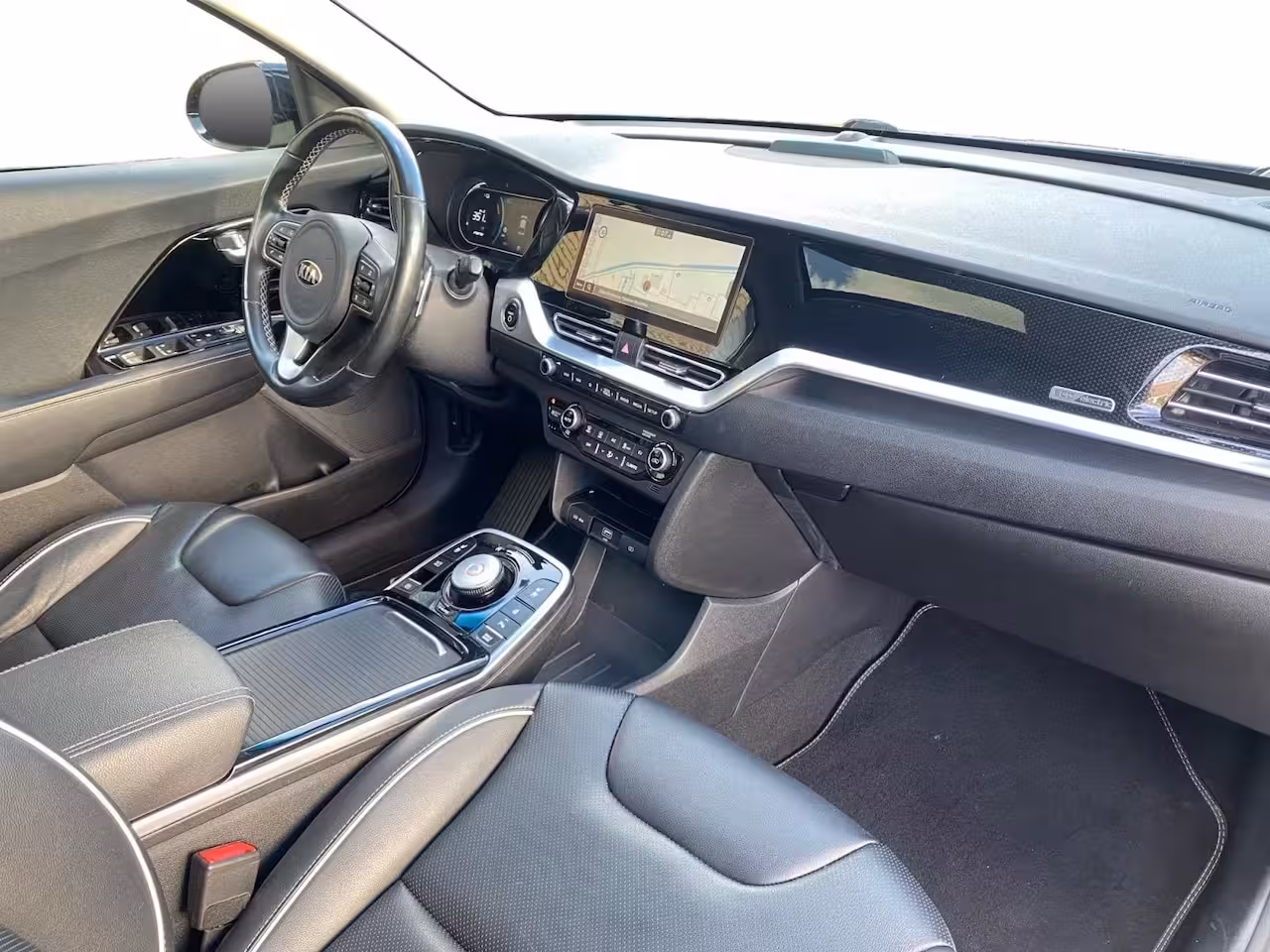 Kia e-Niro ExecutiveLine 64 kWh | Climate control | Leder | Stoel + stuurverwarming en ventilatie | S