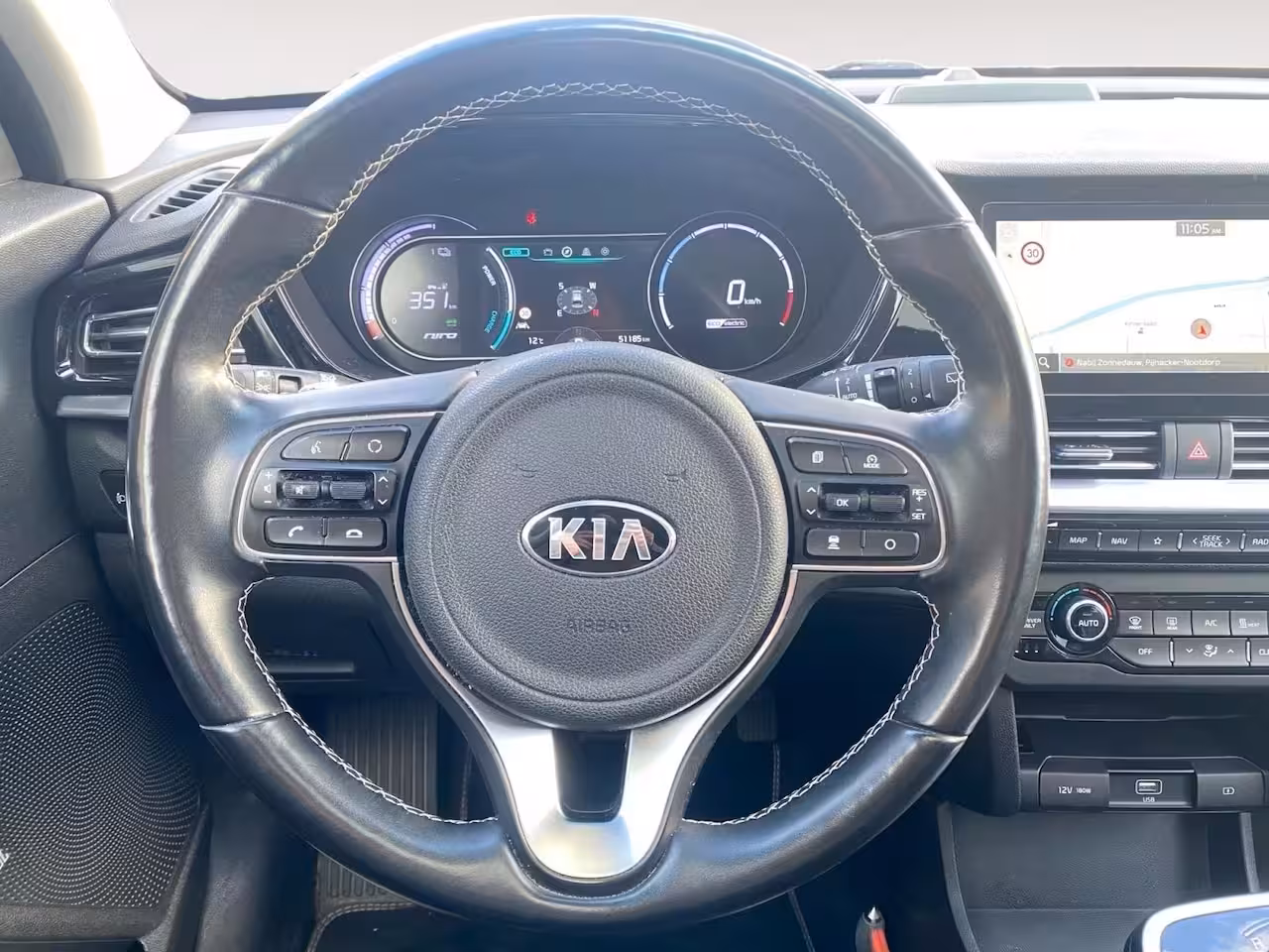 Kia e-Niro ExecutiveLine 64 kWh | Climate control | Leder | Stoel + stuurverwarming en ventilatie | S