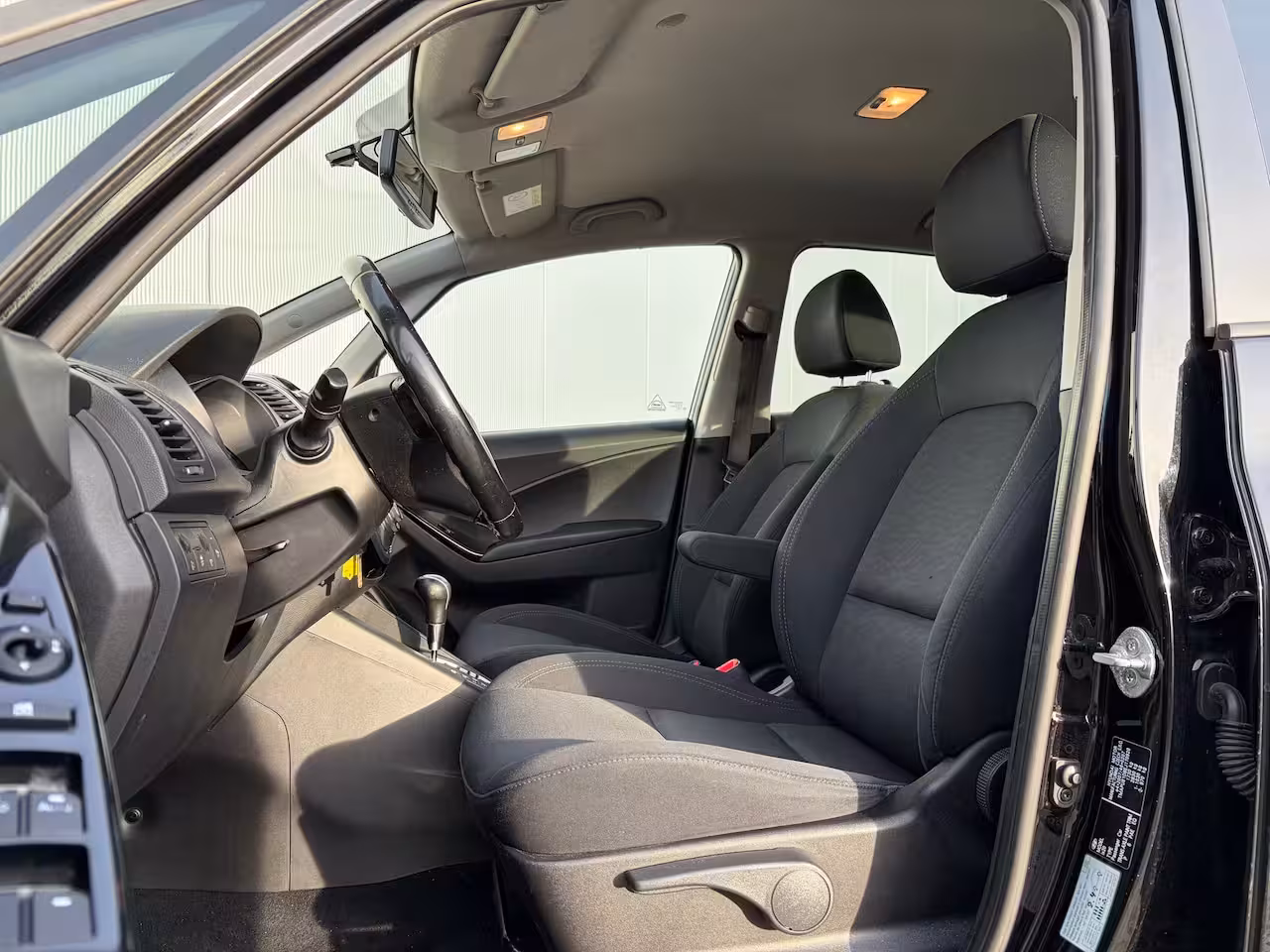 Hyundai ix20 1.6i Go | Stoelverwarming | Trekhaak | After market Achteruitrijcamera | Bluetooth telefoo