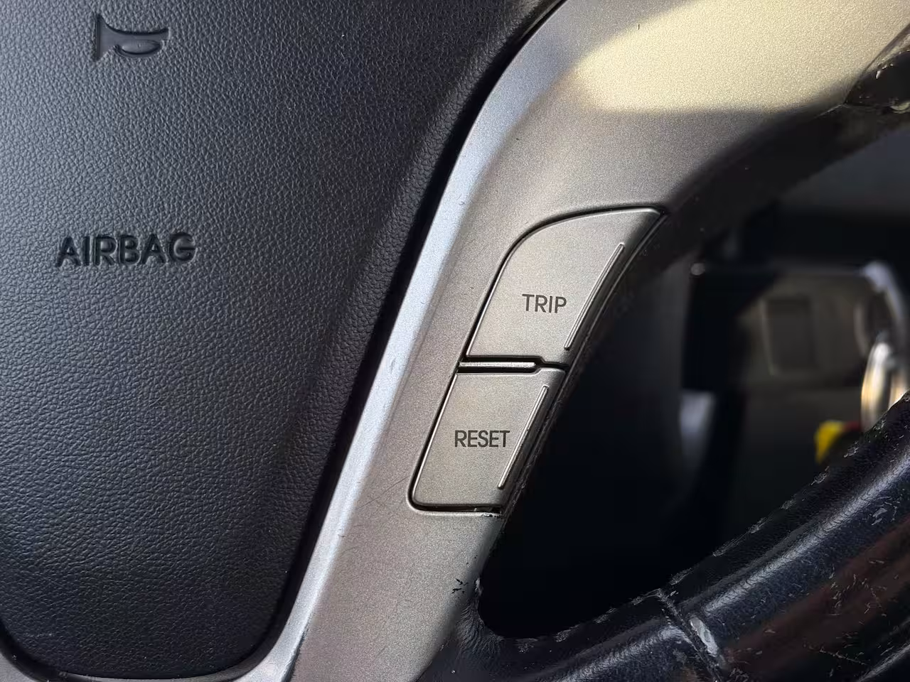 Hyundai ix20 1.6i Go | Stoelverwarming | Trekhaak | After market Achteruitrijcamera | Bluetooth telefoo
