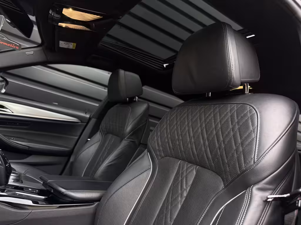 BMW 5-serie 540i xDrive M-PERF. SOFT|B&W|DAK|HUD|360|4WL STURING