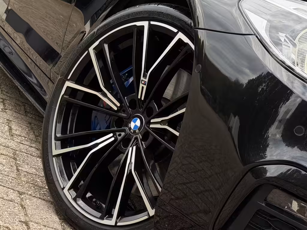 BMW 5-serie 540i xDrive M-PERF. SOFT|B&W|DAK|HUD|360|4WL STURING