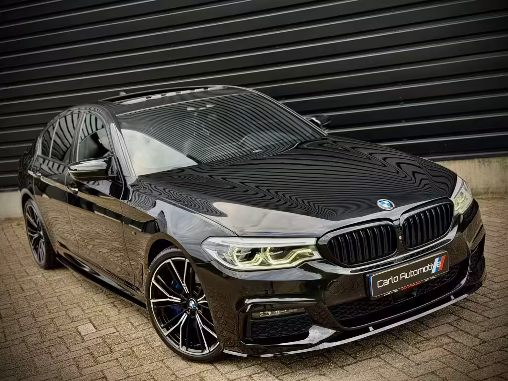 BMW 5-serie 540i xDrive M-PERF. SOFT|B&W|DAK|HUD|360|4WL STURING