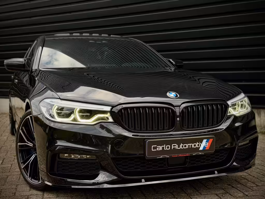 BMW 5-serie 540i xDrive M-PERF. SOFT|B&W|DAK|HUD|360|4WL STURING
