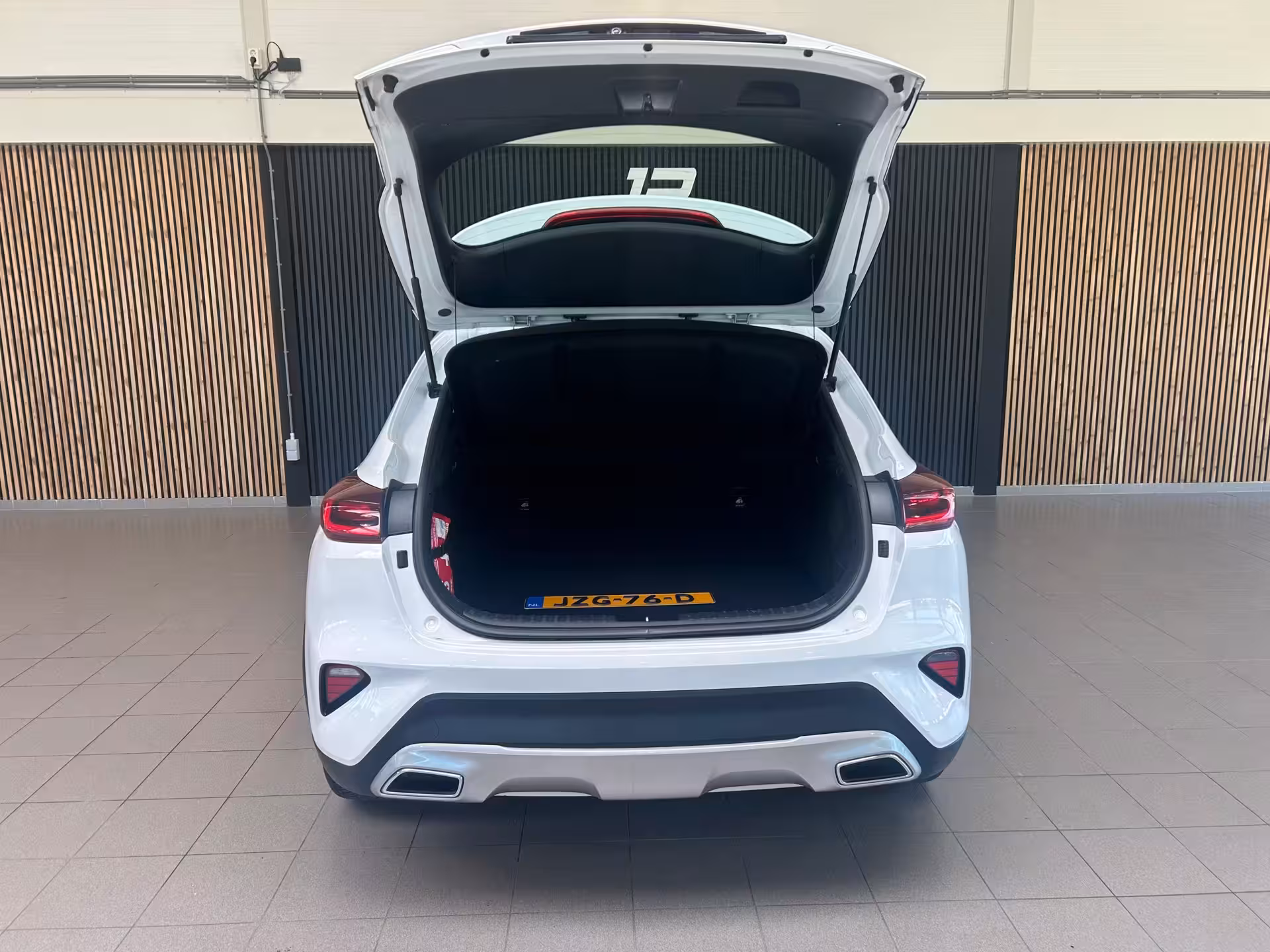 Kia XCeed 1.4 T-GDi DynamicPlusLine Automaat|JBL|ACC|Camera|Navi|Leder