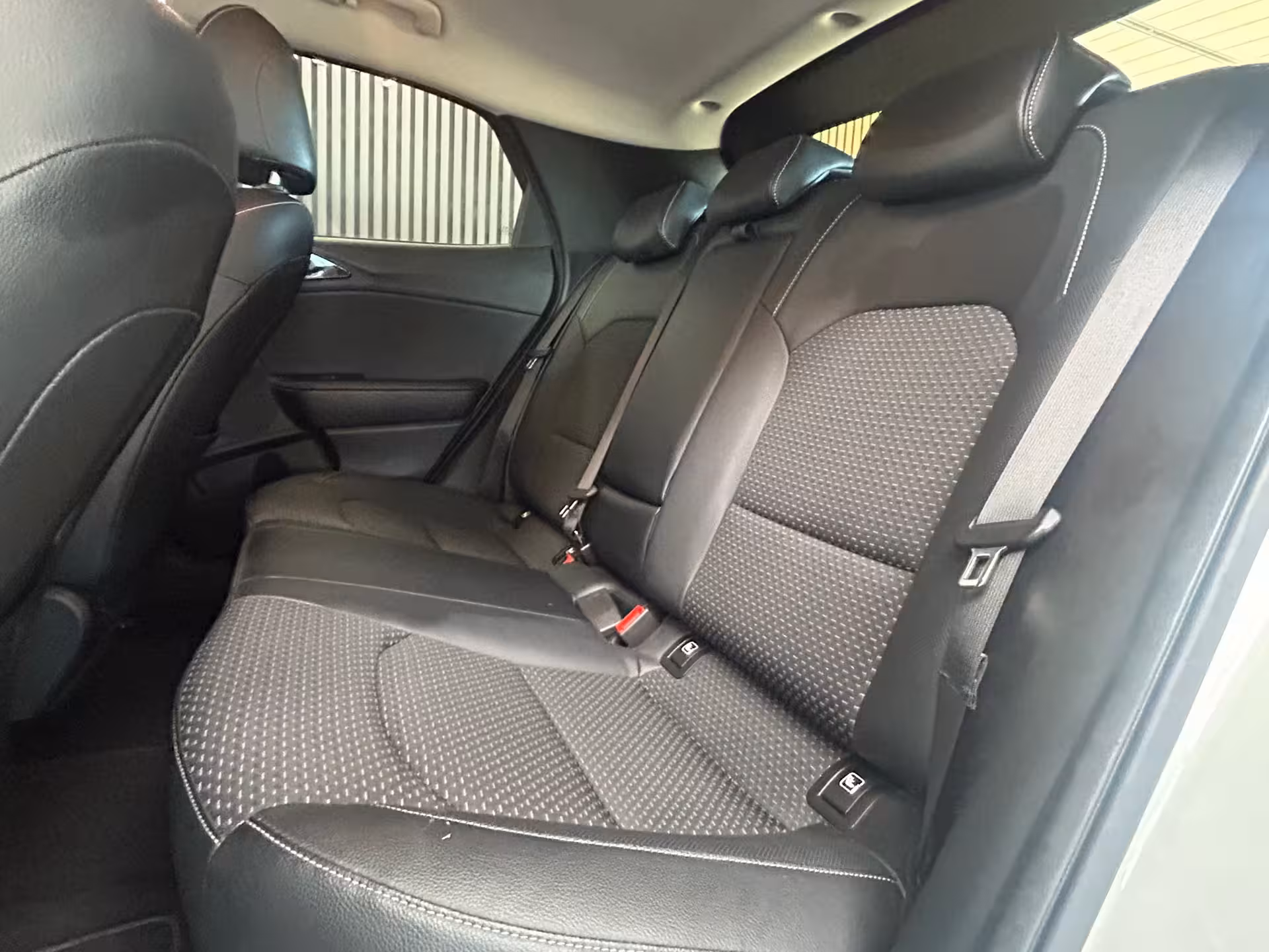 Kia XCeed 1.4 T-GDi DynamicPlusLine Automaat|JBL|ACC|Camera|Navi|Leder