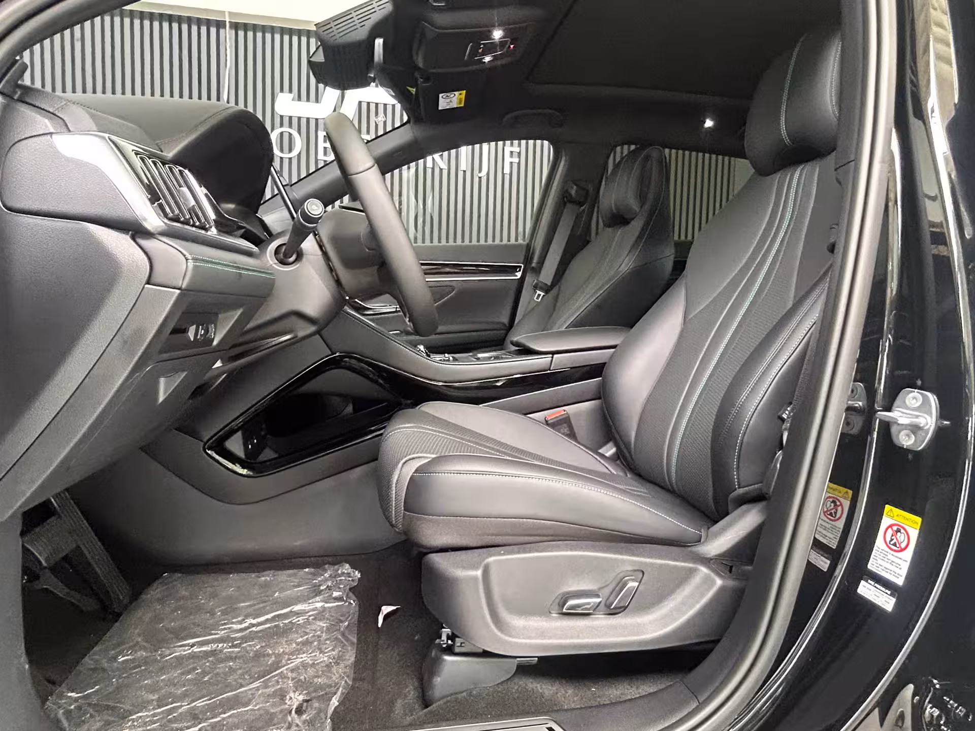 BYD Seal U 1.5 DM- i FWD NAVI| PANO| 360 CAMERA| LEDER| INFINITY| FABRIEKSGARANTIE TOT 2032| 218PK