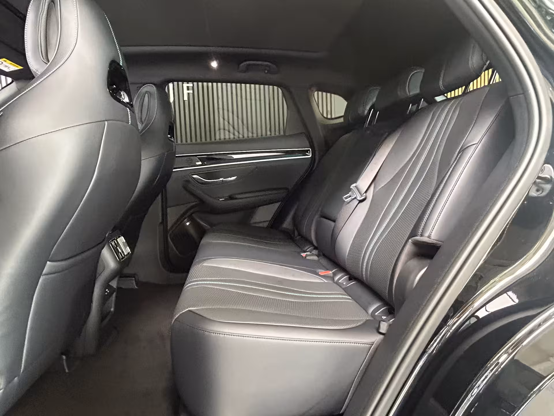 BYD Seal U 1.5 DM- i FWD NAVI| PANO| 360 CAMERA| LEDER| INFINITY| FABRIEKSGARANTIE TOT 2032| 218PK