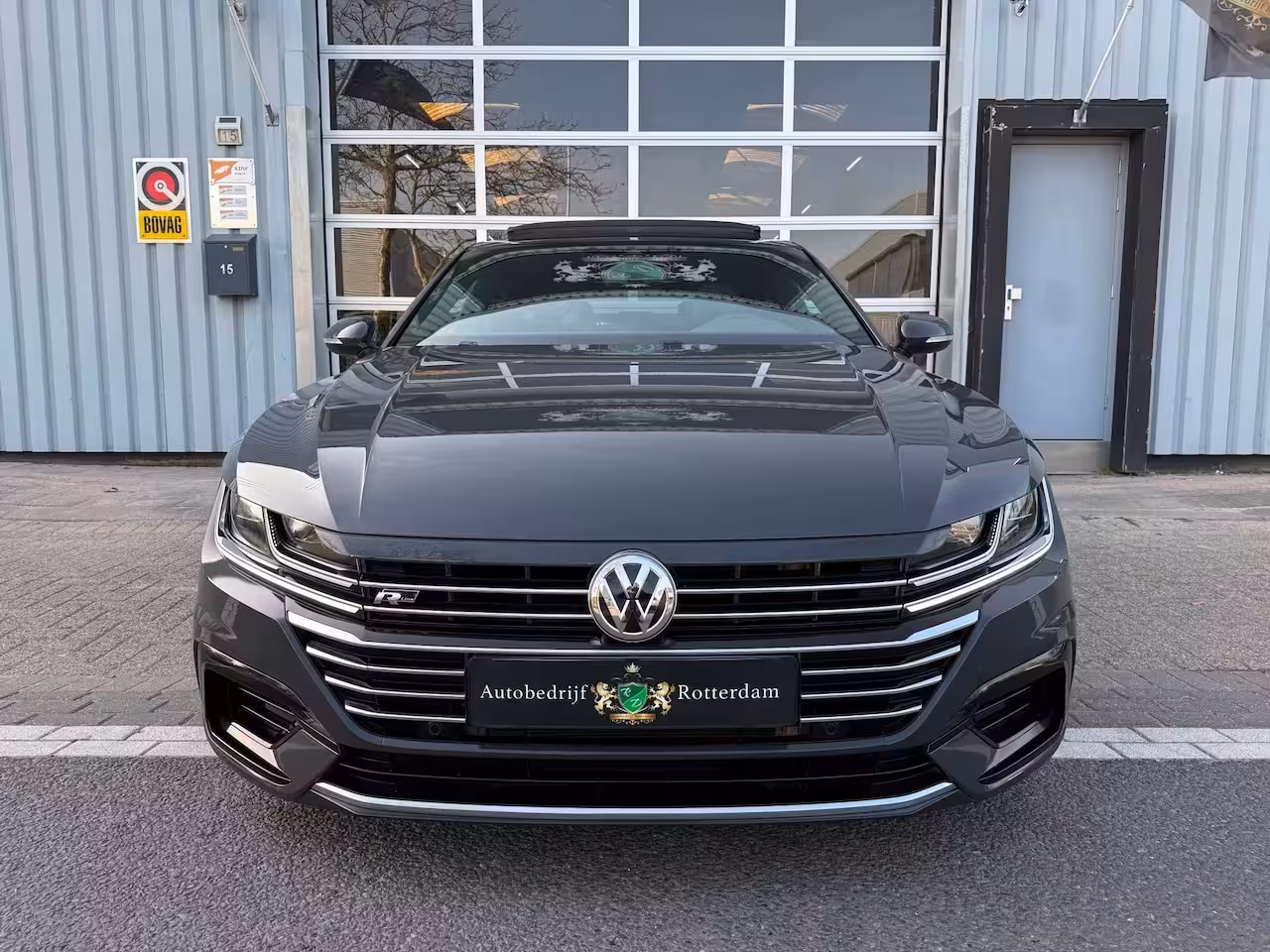 Volkswagen Arteon 2.0 TSI R-Line LED/PDC/CAM/LMV18/NAVI/LEER