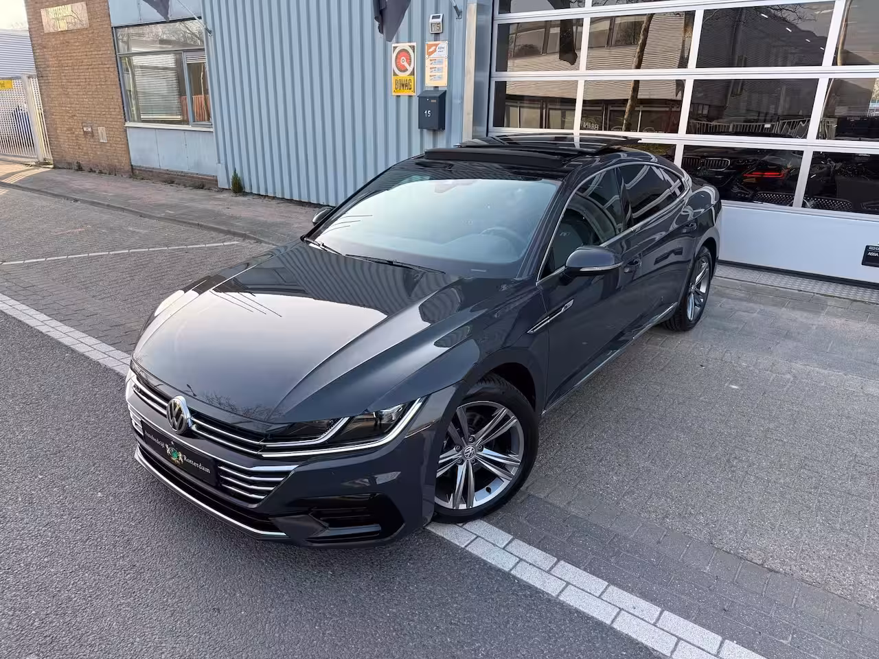 Volkswagen Arteon 2.0 TSI R-Line LED/PDC/CAM/LMV18/NAVI/LEER