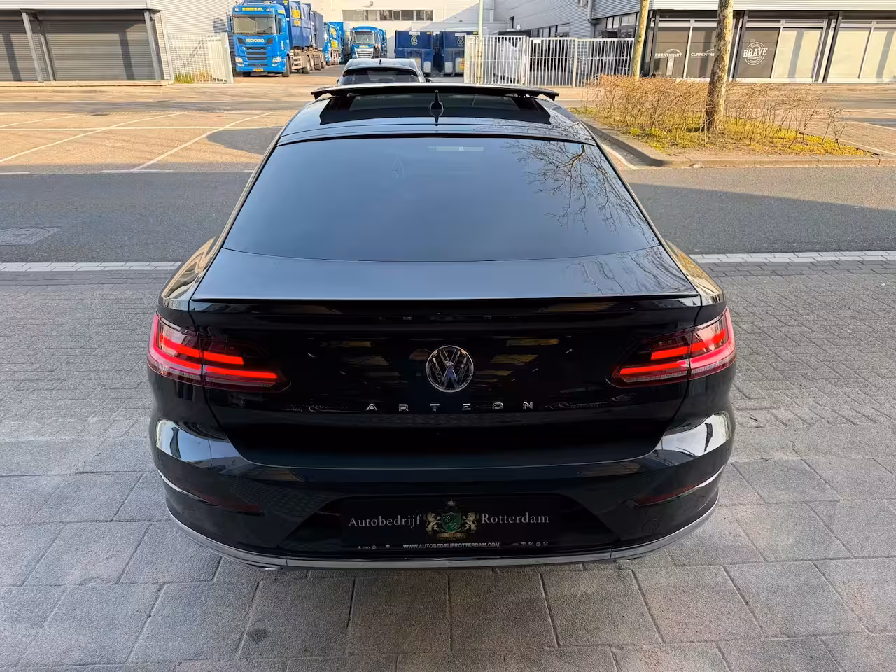 Volkswagen Arteon 2.0 TSI R-Line LED/PDC/CAM/LMV18/NAVI/LEER