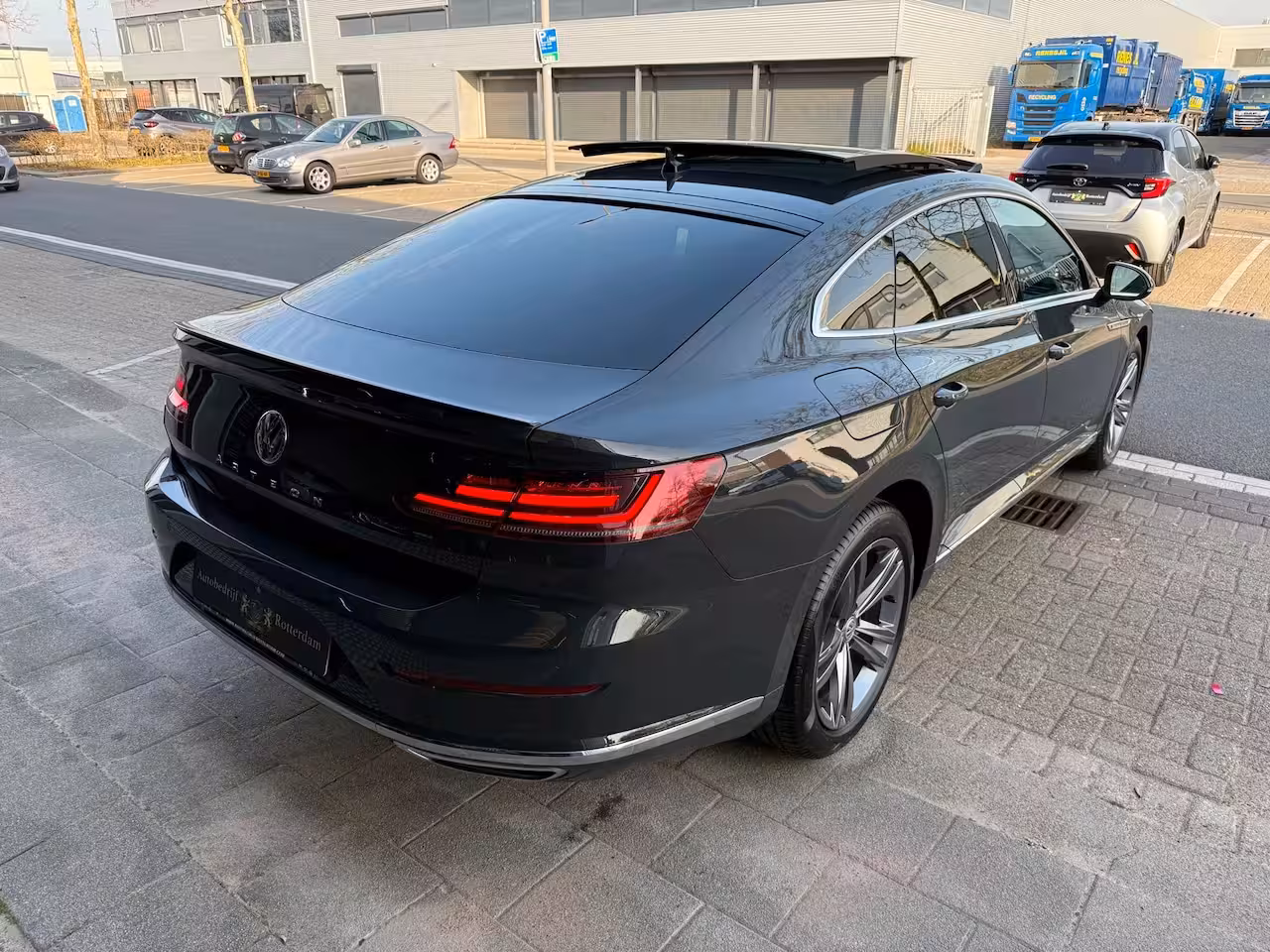 Volkswagen Arteon 2.0 TSI R-Line LED/PDC/CAM/LMV18/NAVI/LEER