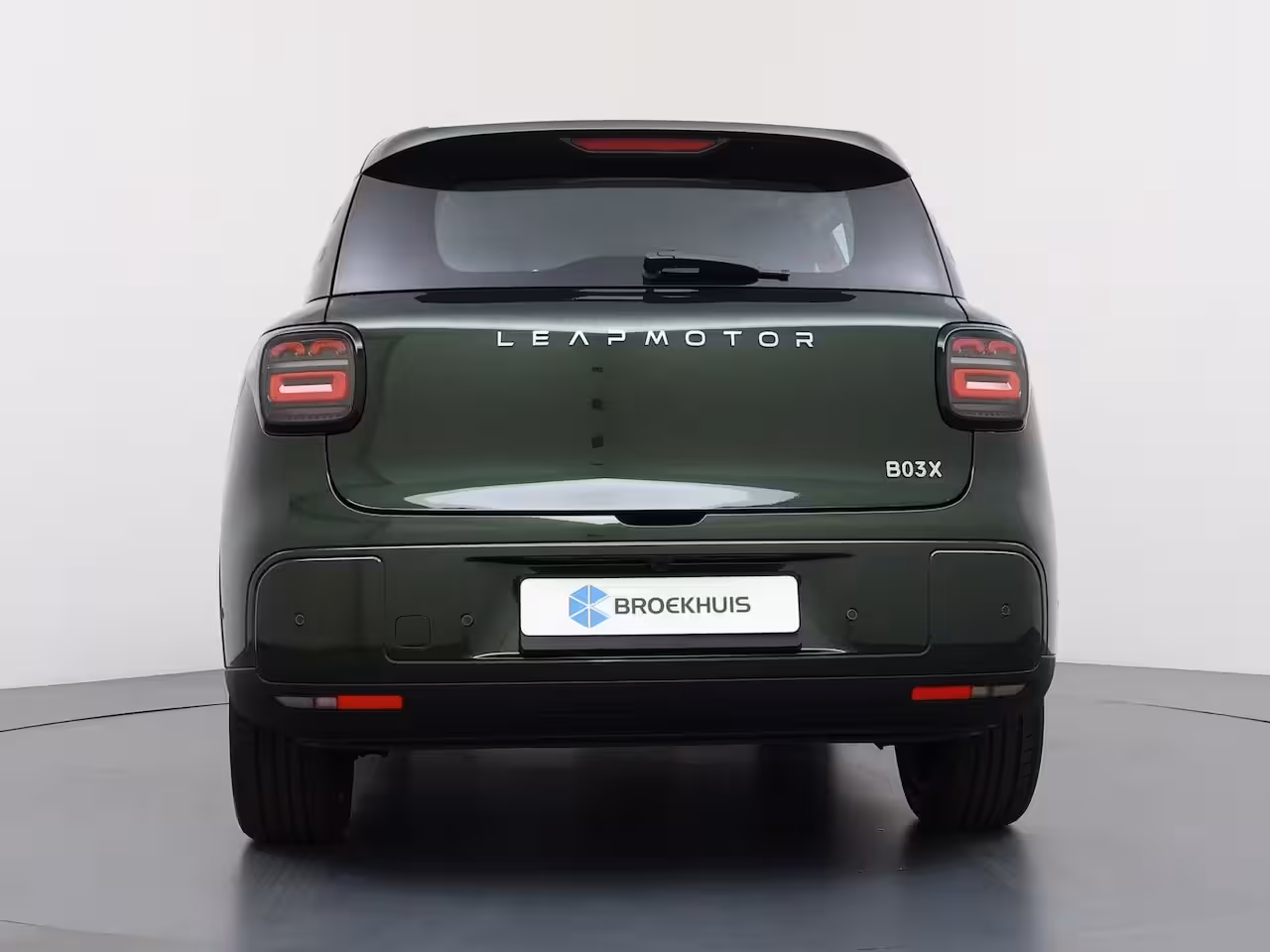 Leapmotor B03X ProMax Design 53 kWh | Achterbank in delen neerklapbaar | Airco (automatisch) | Apple Carp