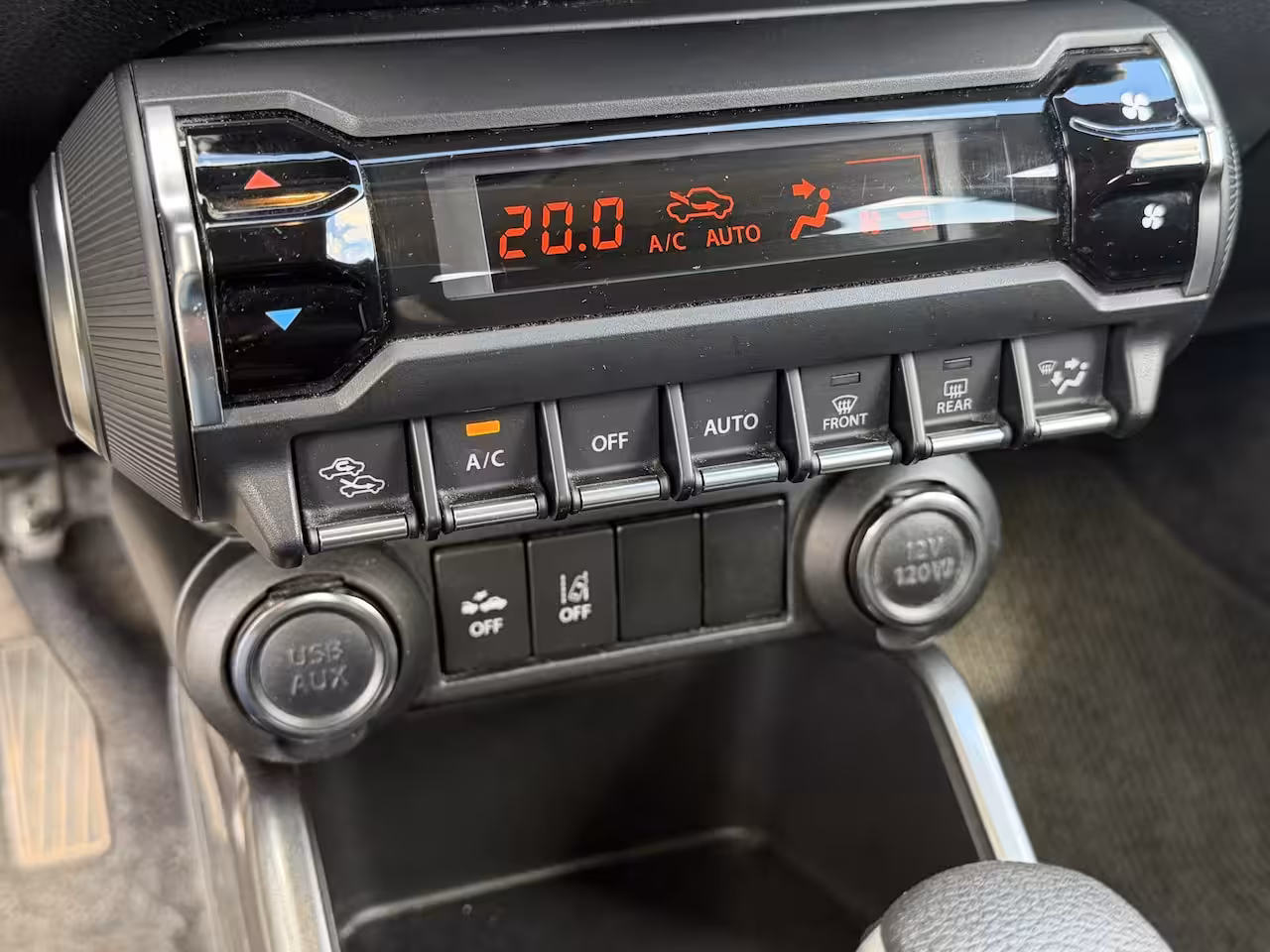 Suzuki Ignis 1.2 Smart Hybrid Select | Clima | kleur: Tough Thaki(groen) | Rijklaar