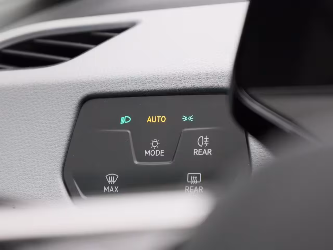 Volkswagen ID.3 58 kWh Pro | SoH 91% | Parkeercamera | Stoel en Stuurverwarming | Navigatie | Ergo Stoel (