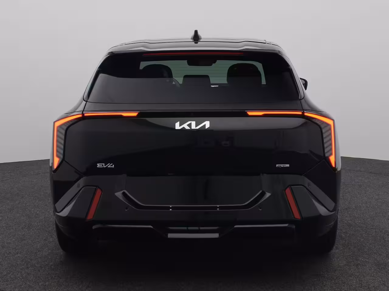 Kia EV4 GT-Line Business Edition 81.4 kWh | Navigatie | Clima | Camera | PDC | Stoel + Stuur verwa