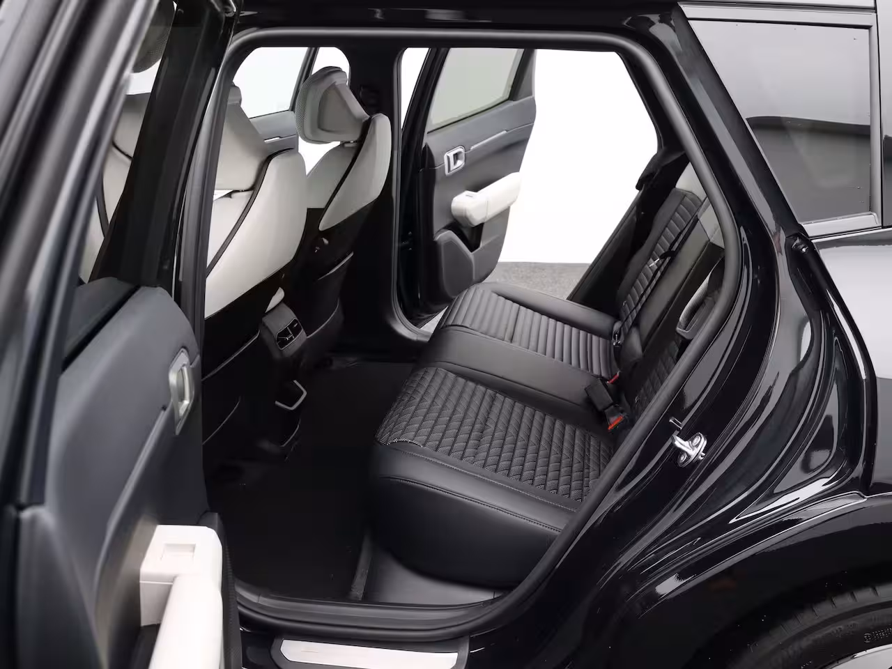 Kia EV4 GT-Line Business Edition 81.4 kWh | Navigatie | Clima | Camera | PDC | Stoel + Stuur verwa