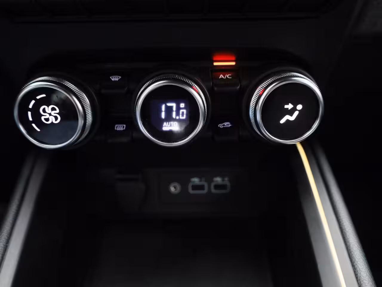 Renault Clio 1.6 E-Tech Full Hybrid 145Pk techno | Automaat | Navigatie | Achteruitrijcamera | Cruise C