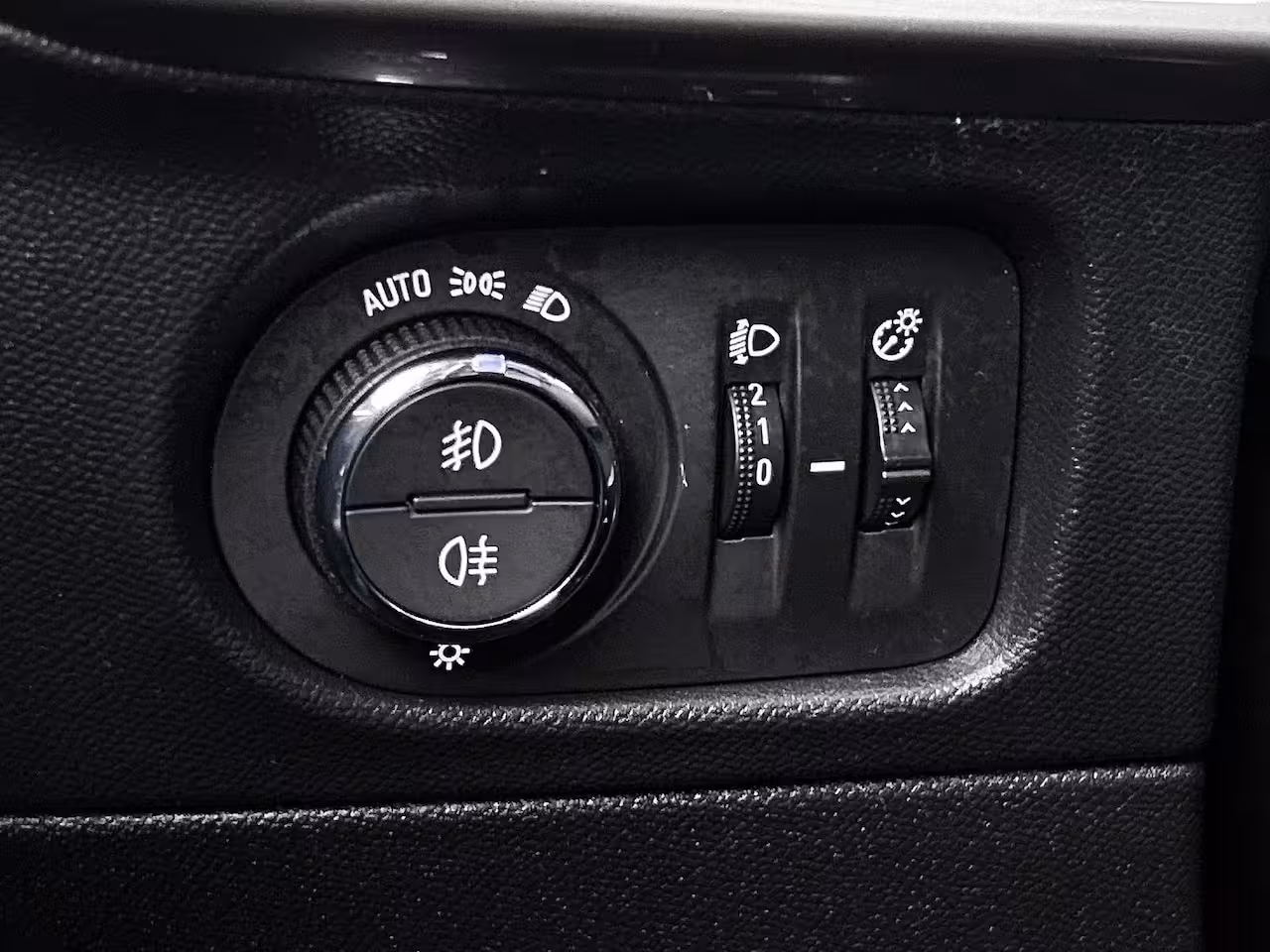 Opel Mokka-e Business Elegance 50-kWh 11kw bl