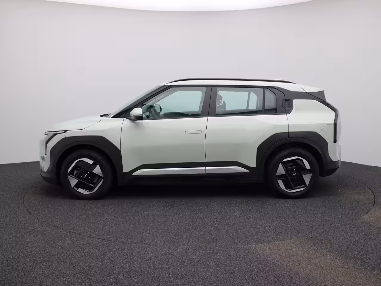 Kia EV3 Air 81.4 kWh | Clima | Navi | Parkeerhulp | Camera | Lm Velgen |