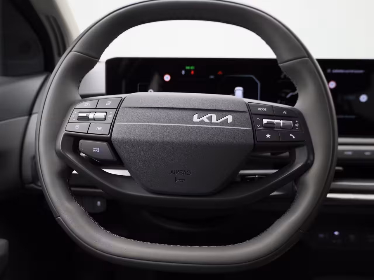 Kia EV3 Air 81.4 kWh | Clima | Navi | Parkeerhulp | Camera | Lm Velgen |