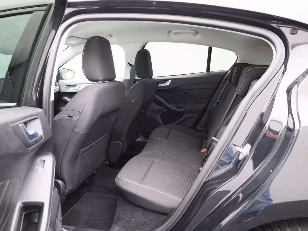 Ford Focus 1.0 EcoBoost Hybrid Titanium | Apple Carplay/Android Auto | Climate Control | Cruise Contr