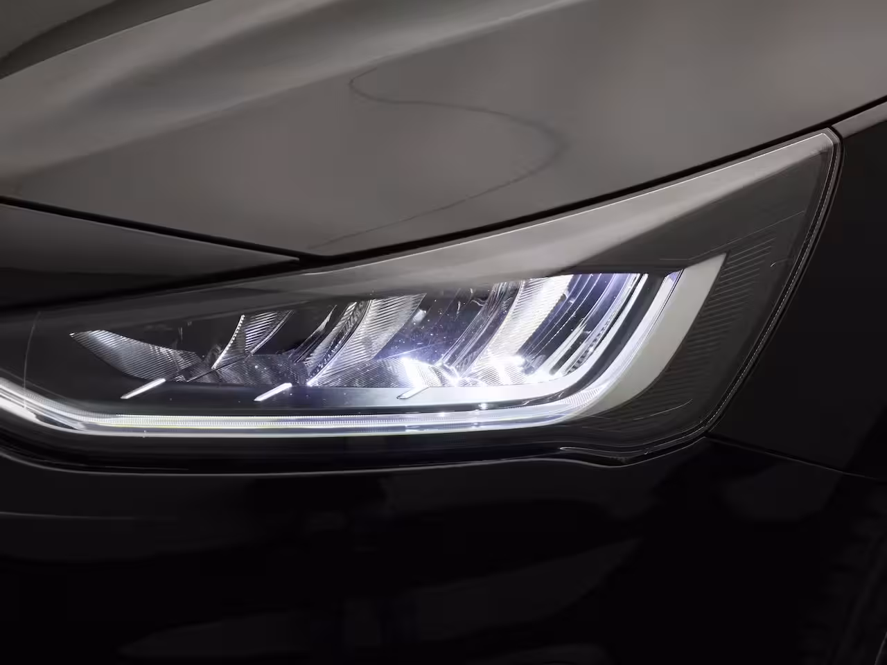 Ford Focus 1.0 EcoBoost Hybrid Titanium | Apple Carplay/Android Auto | Climate Control | Cruise Contr