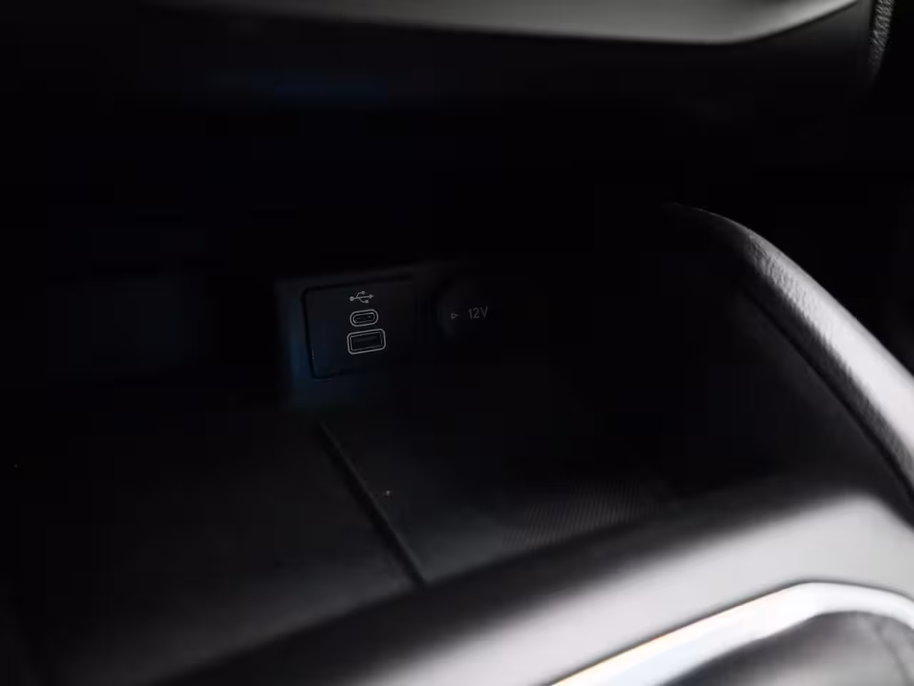 Ford Focus 1.0 EcoBoost Hybrid Titanium | Apple Carplay/Android Auto | Climate Control | Cruise Contr
