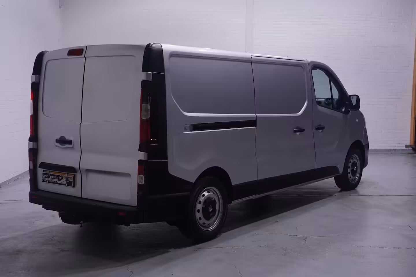 Renault Trafic 1.6 dCi 120 pk L2H1 Airco, Trekhaak Slechts 80 dkm, 3-Zits