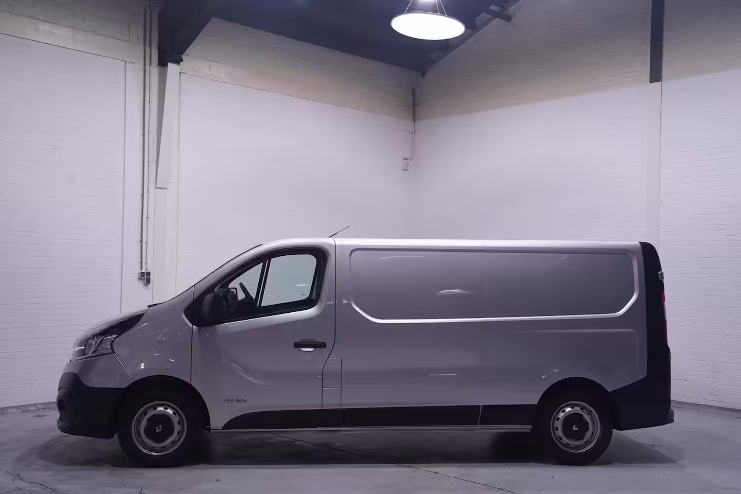Renault Trafic 1.6 dCi 120 pk L2H1 Airco, Trekhaak Slechts 80 dkm, 3-Zits