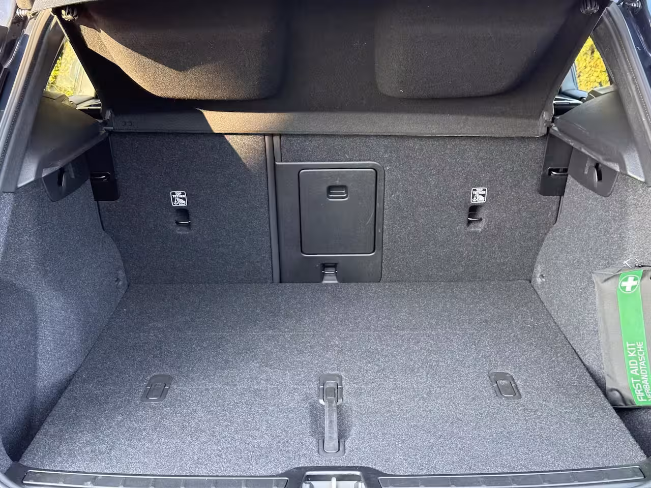 Volvo EX40 Single Motor Extended Range Plus 82 kWh | Trekhaak | H&K Audio |