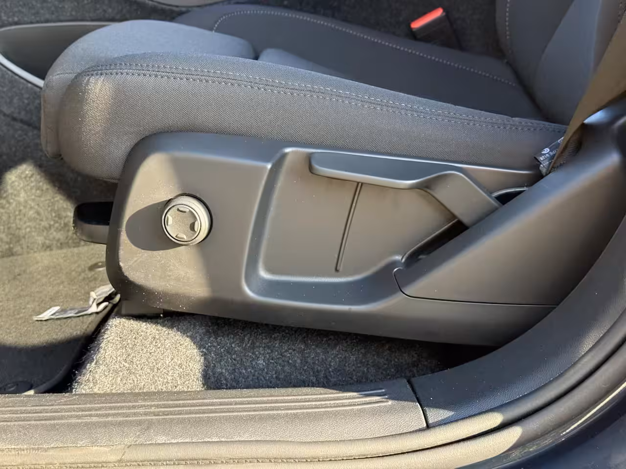 Volvo EX40 Single Motor Extended Range Plus 82 kWh | Trekhaak | H&K Audio |
