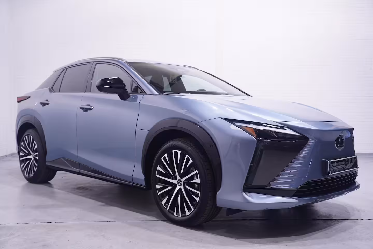 Lexus RZ 300e President Line 71 kWh 99% SOH NAP 1e Eig. Head-up 360 Camera Memory stoelen Stoel-/ s