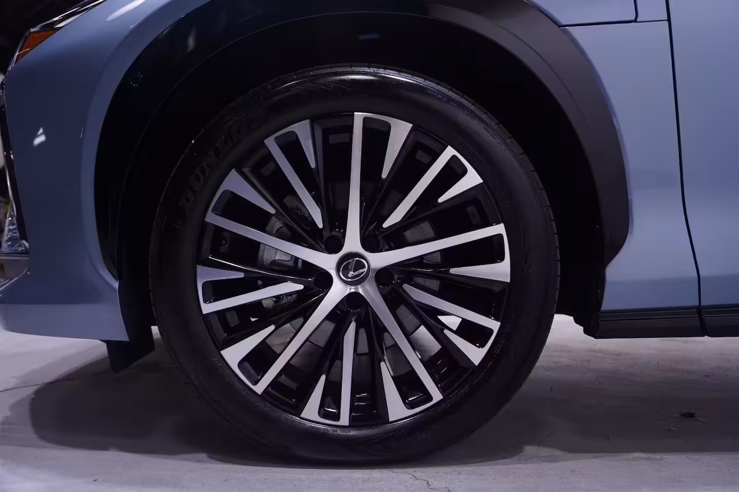 Lexus RZ 300e President Line 71 kWh 99% SOH NAP 1e Eig. Head-up 360 Camera Memory stoelen Stoel-/ s