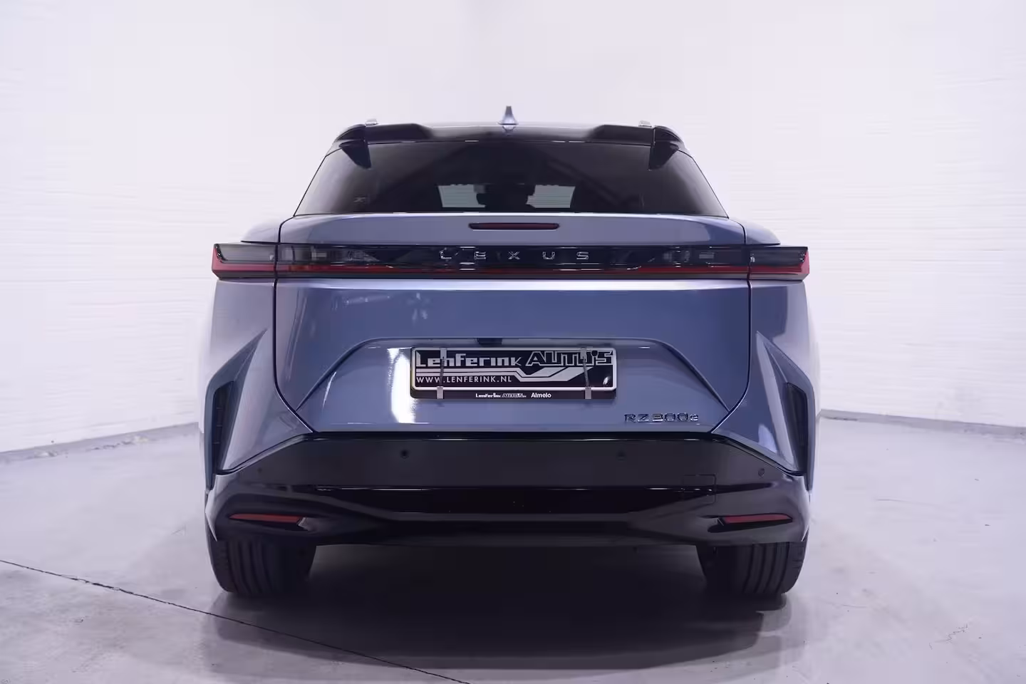 Lexus RZ 300e President Line 71 kWh 99% SOH NAP 1e Eig. Head-up 360 Camera Memory stoelen Stoel-/ s