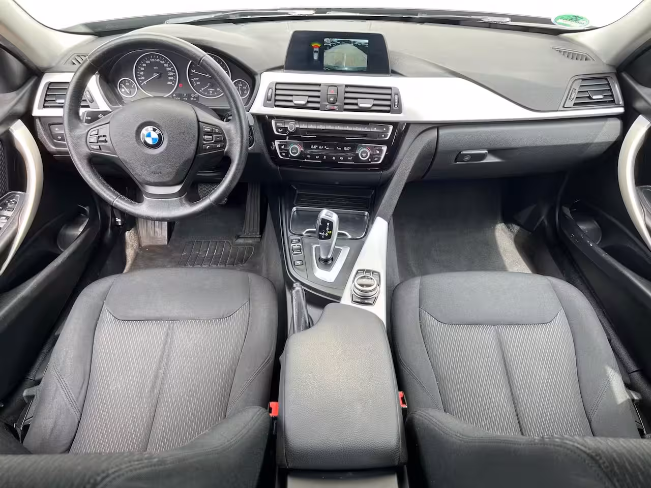 BMW 3-serie Touring 318i High Ex. Automaat / Led / Navi / Dealer onderhouden