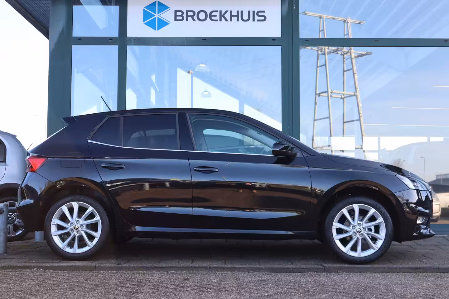 Skoda Fabia 1.0 TSI Business Edition | Chromen raamlijsten | Cruise control met speedlimiter | KESSY (