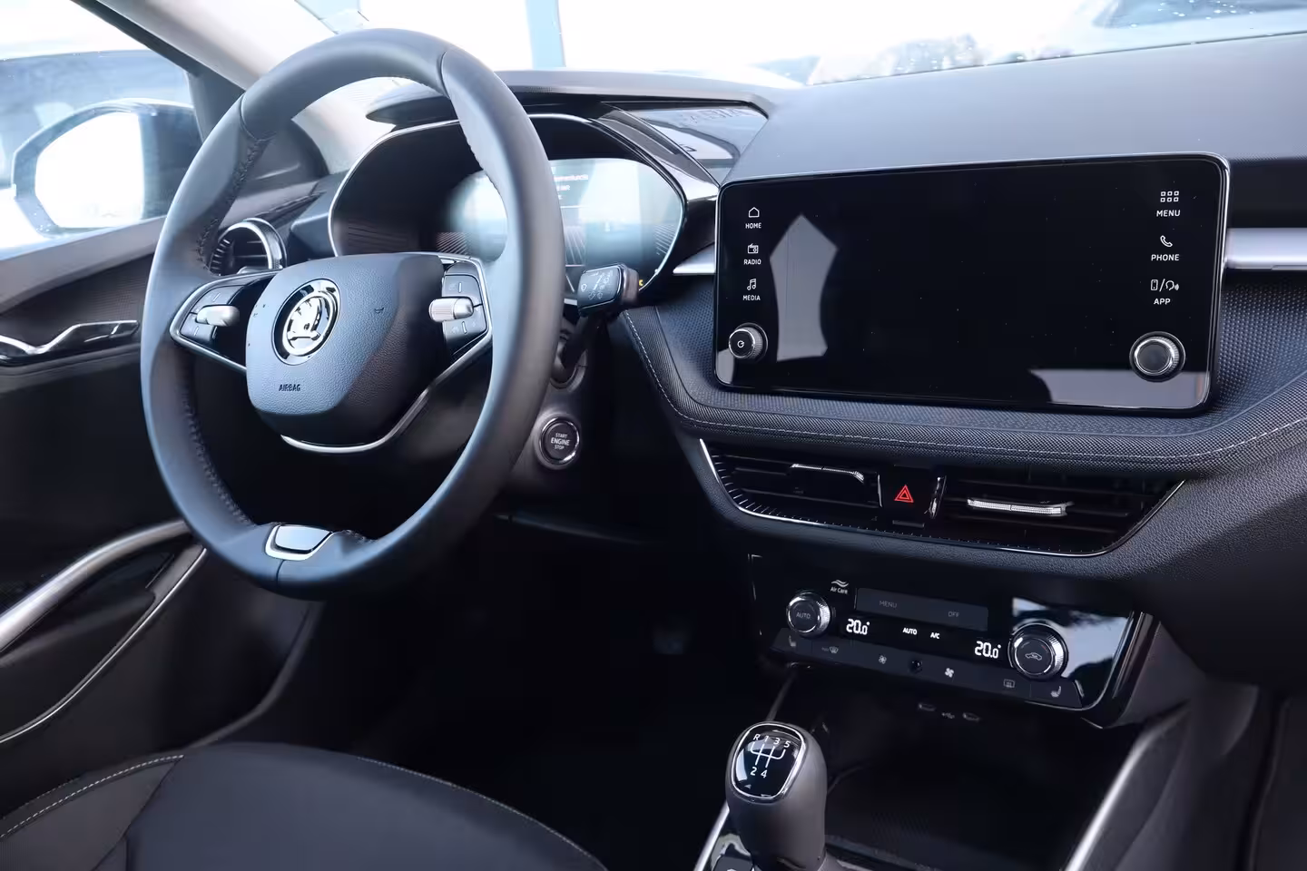Skoda Fabia 1.0 TSI Business Edition | Chromen raamlijsten | Cruise control met speedlimiter | KESSY (
