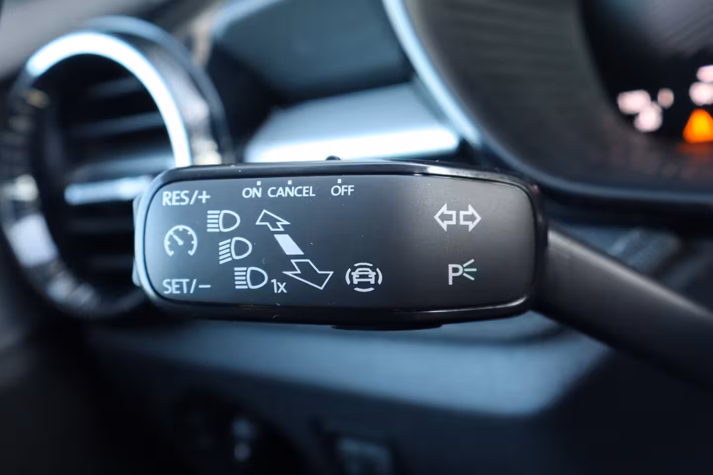 Skoda Fabia 1.0 TSI Business Edition | Chromen raamlijsten | Cruise control met speedlimiter | KESSY (