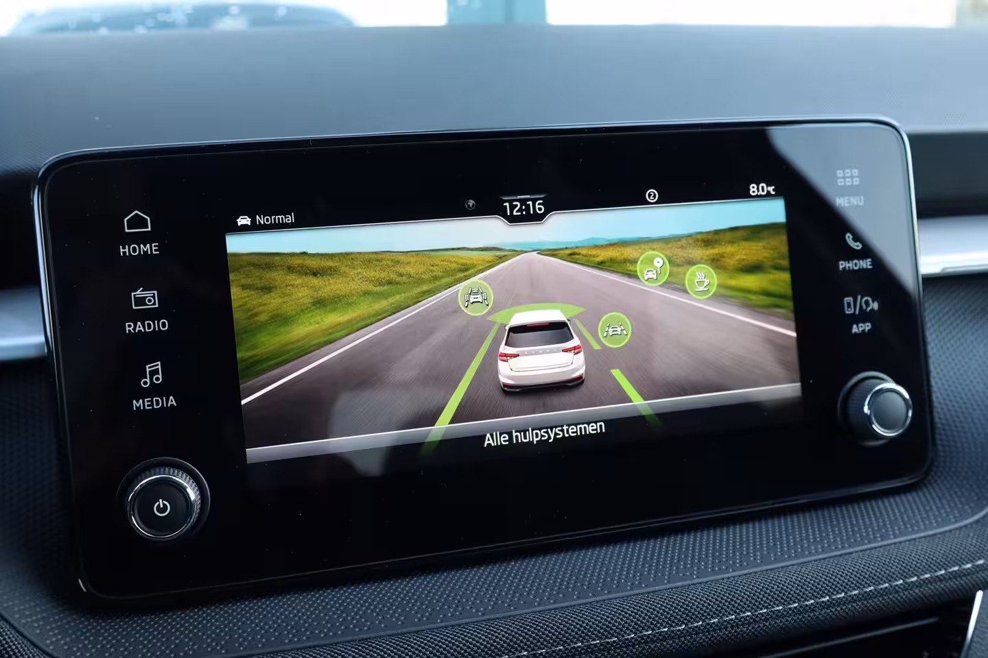 Skoda Fabia 1.0 TSI Business Edition | Chromen raamlijsten | Cruise control met speedlimiter | KESSY (