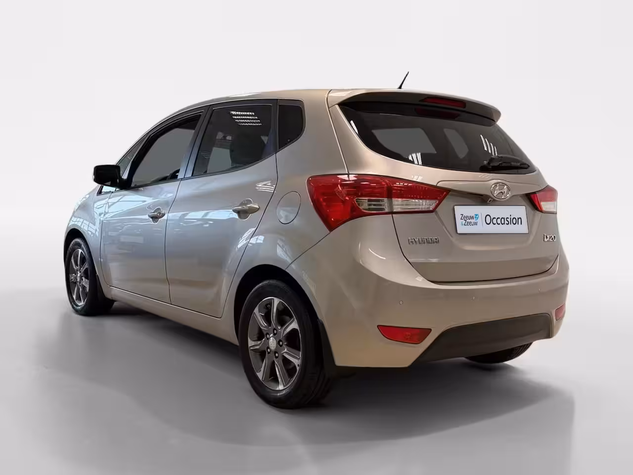 Hyundai ix20 1.4 GO | NAVI | CAMERA | NL-AUTO | DEALERONDERHOUDEN |