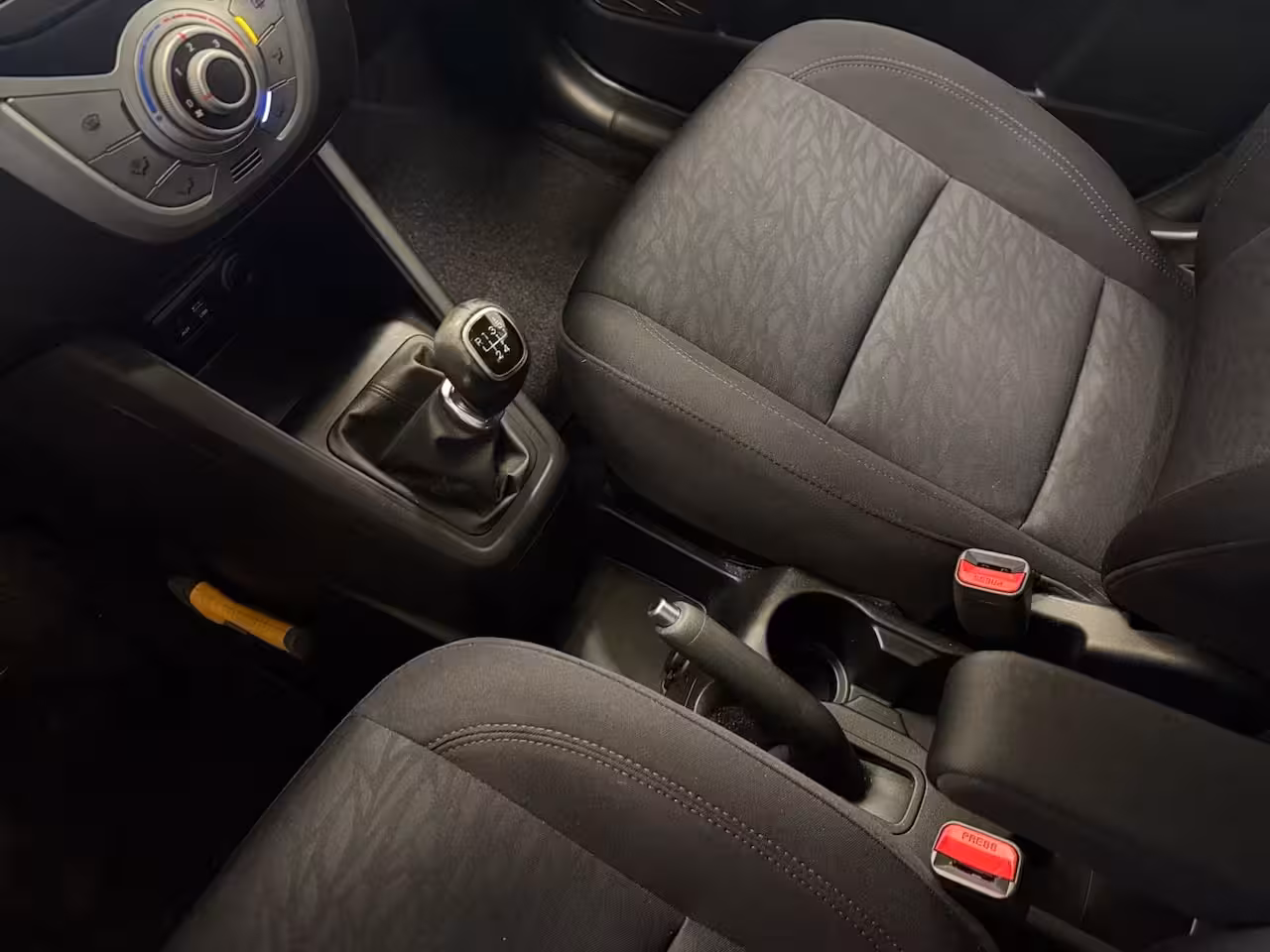 Hyundai ix20 1.4 GO | NAVI | CAMERA | NL-AUTO | DEALERONDERHOUDEN |