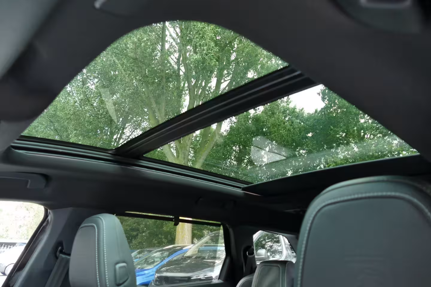 Peugeot e-5008 GT Exclusive - Elektrisch | Adaptieve cruise control met Stop&Go functie | LED 3D-achterli