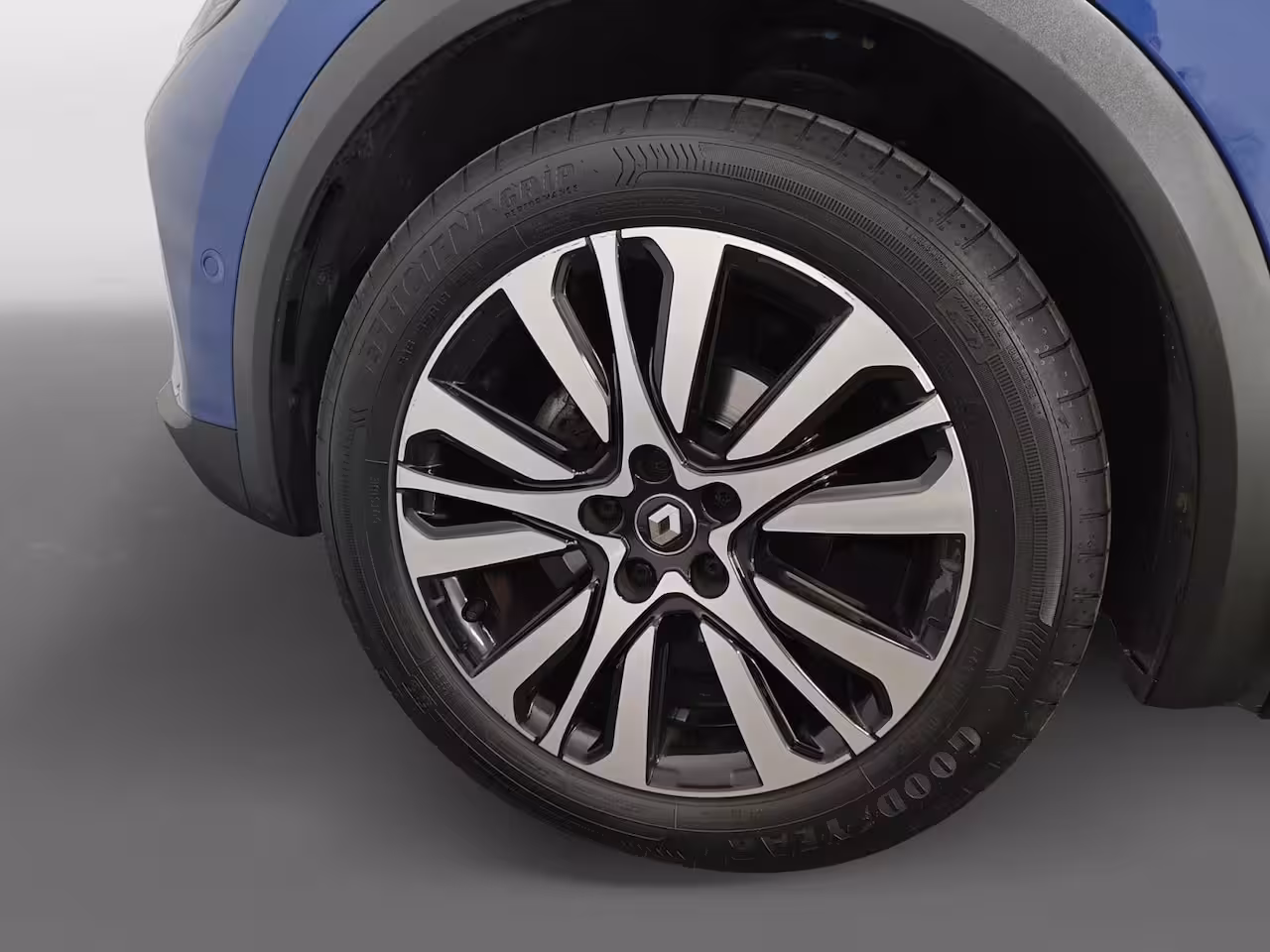 Renault Captur 1.3 TCe 130 Initiale Paris Full Options | Camera 360° | Leder | Keyless