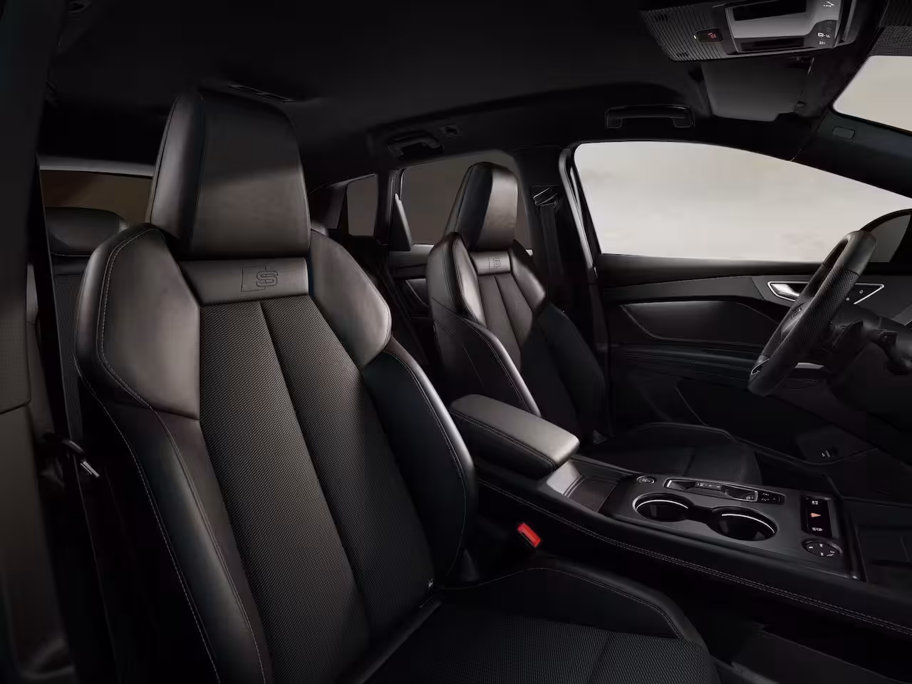 Audi Q4 e-tron S edition 286pk performance 82 kWh | Velgen 20'' | Trekhaak Uitklapbaar