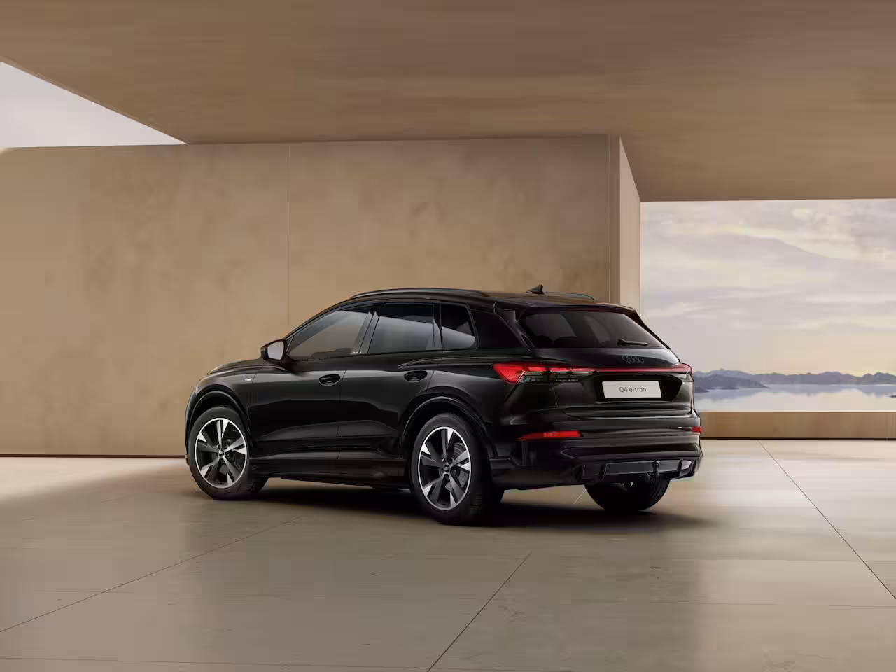 Audi Q4 e-tron S edition 286pk performance 82 kWh | Velgen 20'' | Trekhaak Uitklapbaar