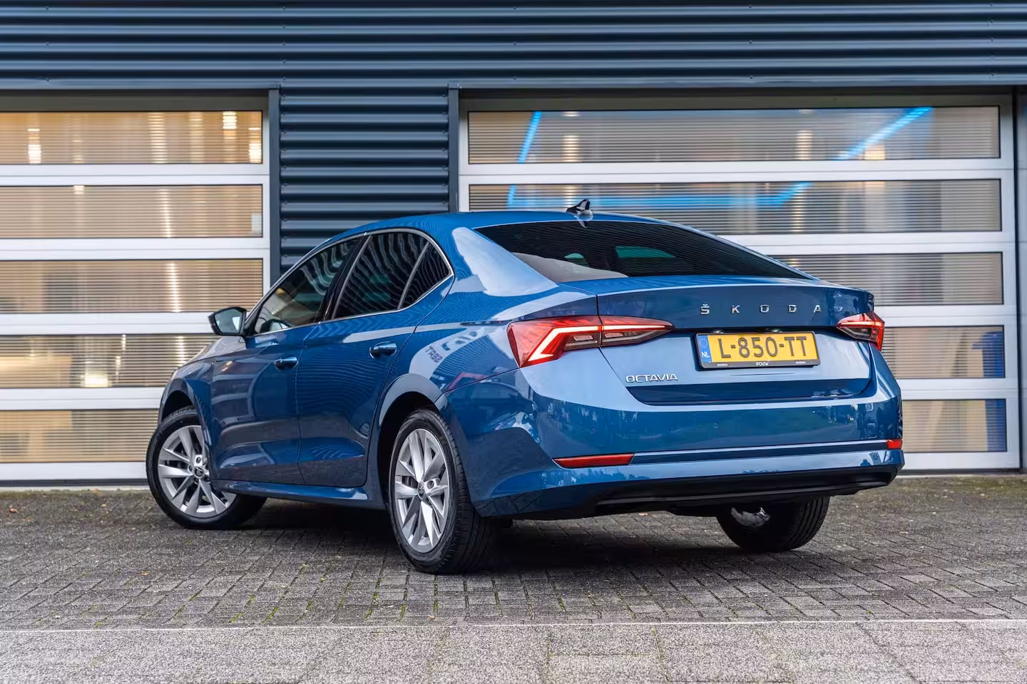 Skoda Octavia 1.0 TSI 110pk Business Edition Plus | Stoelverwarming | Elektrische Achterklep | Camera |