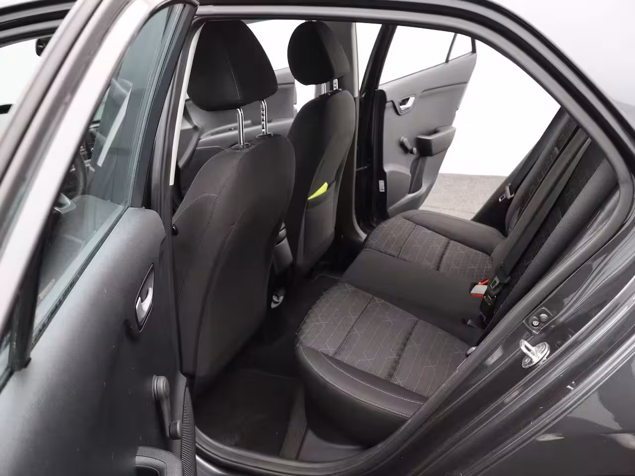 Kia Rio 1.0 TGDI DynamicLine | Airco | Apple CarPlay | Navigatie