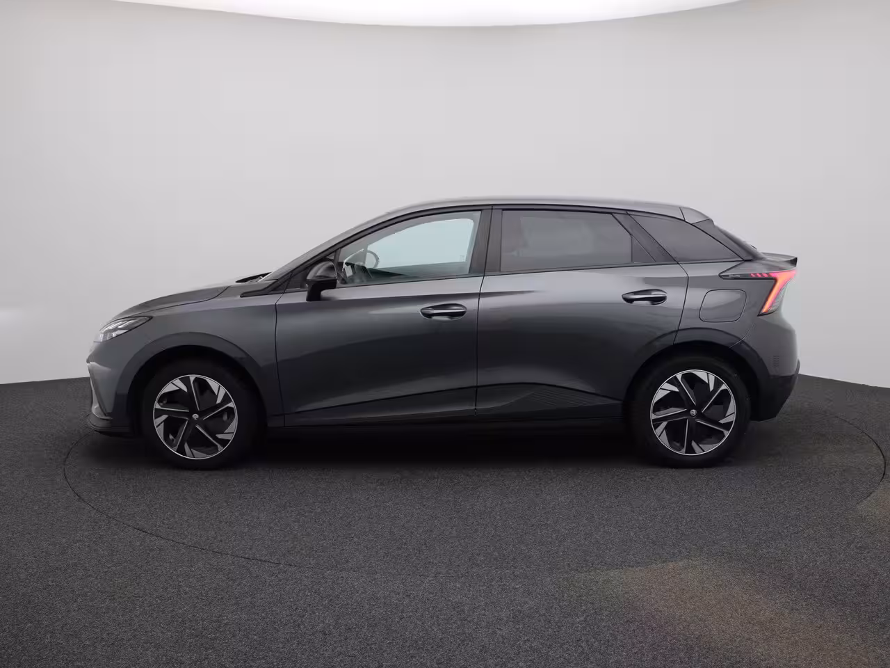 MG MG4 Comfort 64 kWh | Navigatie | Climate Control | Apple Carplay / Android Auto | Parkeer sens