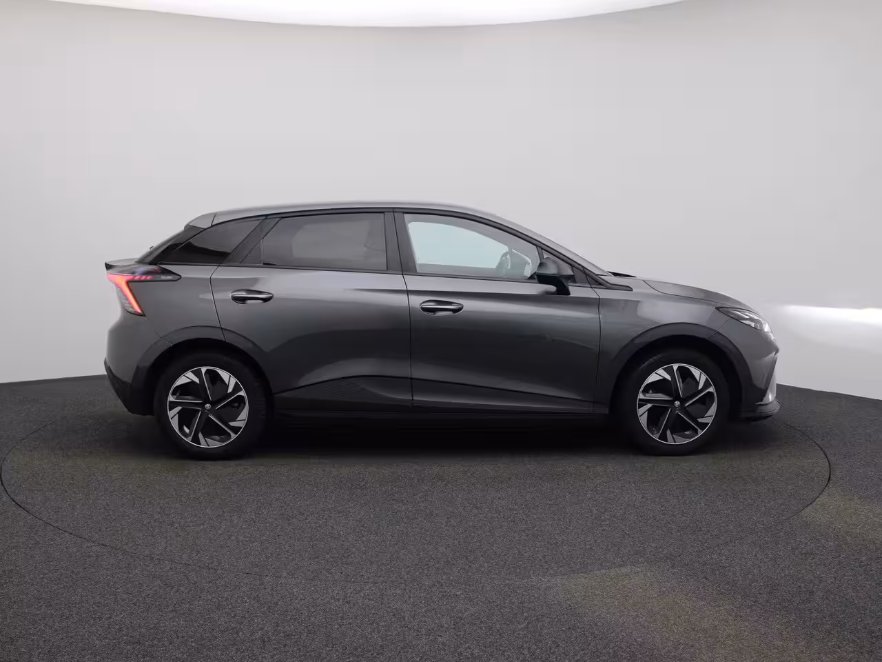 MG MG4 Comfort 64 kWh | Navigatie | Climate Control | Apple Carplay / Android Auto | Parkeer sens